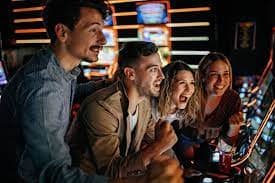 max77 slot live dealer table showing minimum stake, current balance, and betting interface